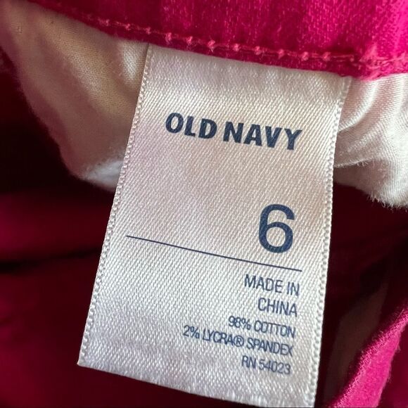 Hot Pink Rockstar Capris Old Navy size 6 - Picture 6 of 7